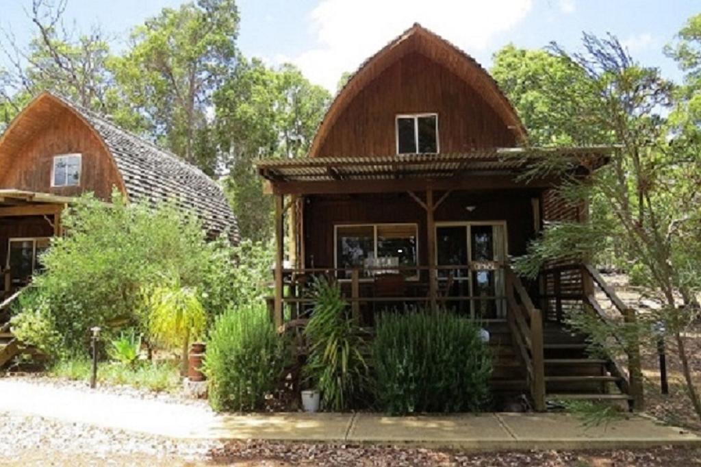 Jarrah Glen Cabins Наннап Номер фото