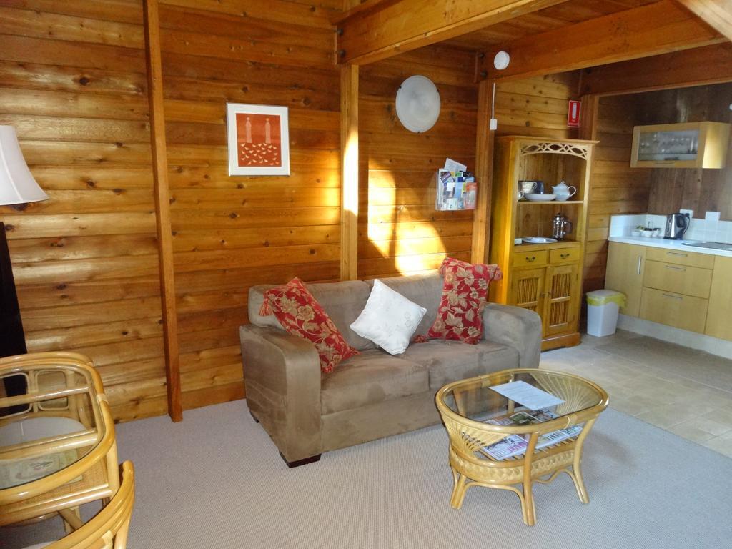 Jarrah Glen Cabins Наннап Екстер'єр фото