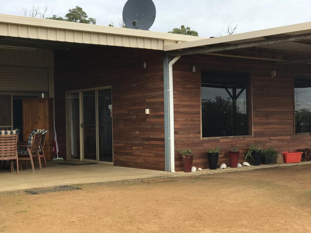 Jarrah Glen Cabins Наннап Екстер'єр фото
